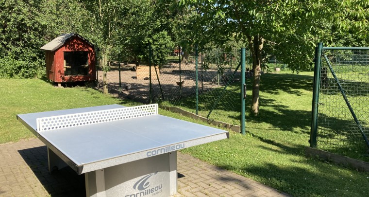 Tischtennis auf dem Kinderbauernhof