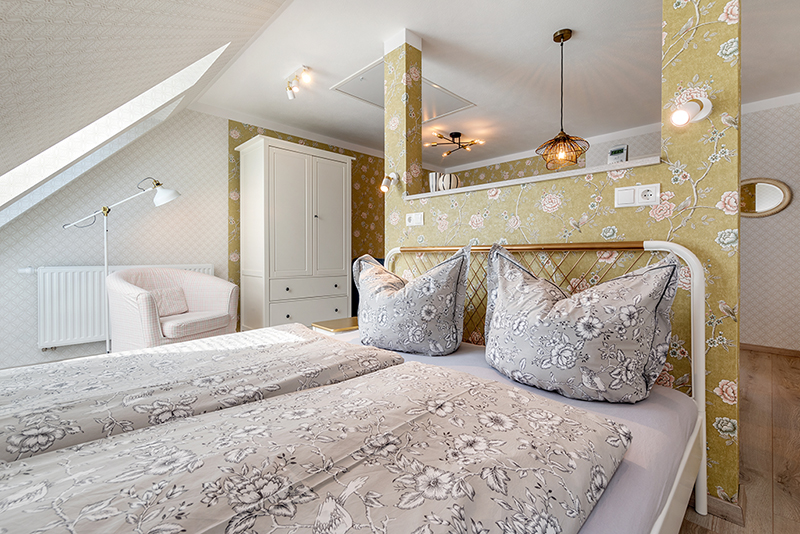 Schlafzimmer d